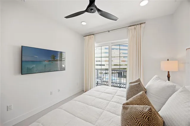 $3,900 | 1500 State Street, Unit 505, Sarasota, FL 34236