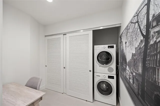 $3,900 | 1500 State Street, Unit 505, Sarasota, FL 34236