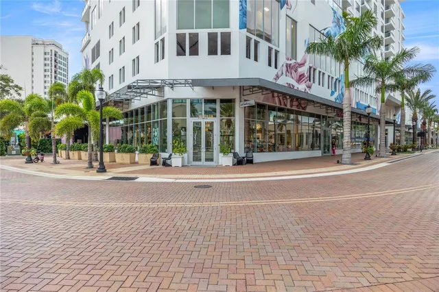 $3,900 | 1500 State Street, Unit 505, Sarasota, FL 34236