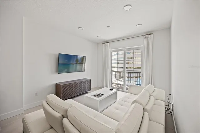 $3,900 | 1500 State Street, Unit 505, Sarasota, FL 34236