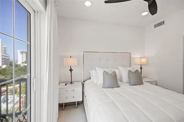 $3,900 | 1500 State Street, Unit 505, Sarasota, FL 34236