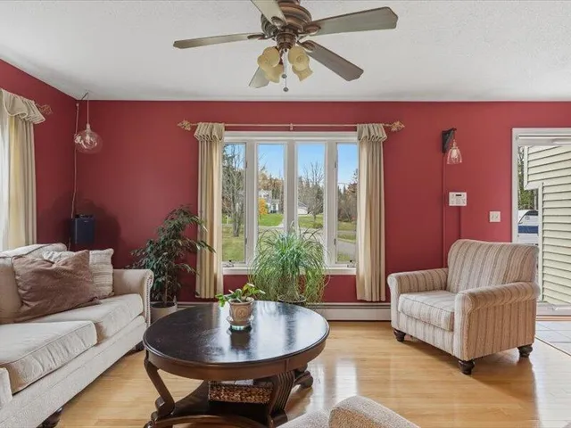 $375,000 | 21 Maple Leaf Lane, Hermon, ME 04401