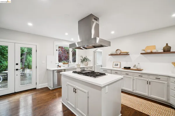 $1,075,000 | 5617 Moraga Avenue, Oakland, CA 94611