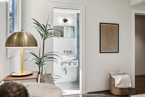 $1,075,000 | 5617 Moraga Avenue, Oakland, CA 94611