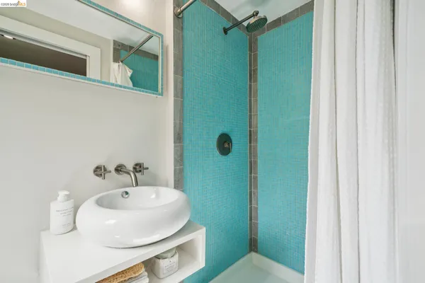 $1,075,000 | 5617 Moraga Avenue, Oakland, CA 94611