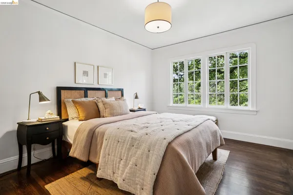 $1,075,000 | 5617 Moraga Avenue, Oakland, CA 94611