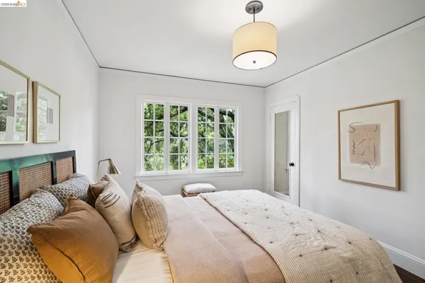 $1,075,000 | 5617 Moraga Avenue, Oakland, CA 94611