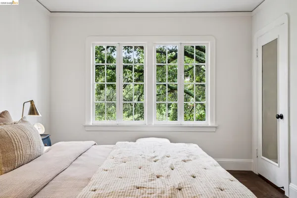 $1,075,000 | 5617 Moraga Avenue, Oakland, CA 94611