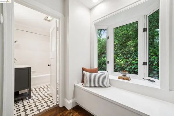 $1,075,000 | 5617 Moraga Avenue, Oakland, CA 94611