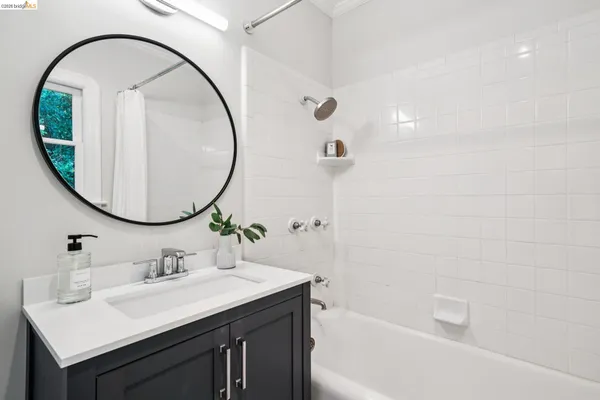 $1,075,000 | 5617 Moraga Avenue, Oakland, CA 94611