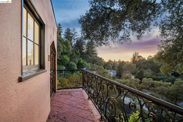 $1,075,000 | 5617 Moraga Avenue, Oakland, CA 94611