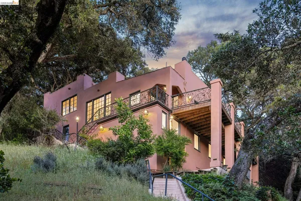 $1,075,000 | 5617 Moraga Avenue, Oakland, CA 94611