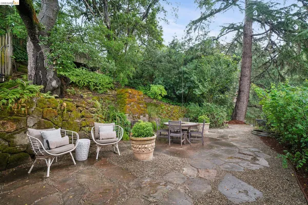 $1,075,000 | 5617 Moraga Avenue, Oakland, CA 94611