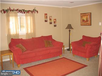 1402 Rainer Road Brookhaven, PA 19015 - Photo 2 of 12 Living Room