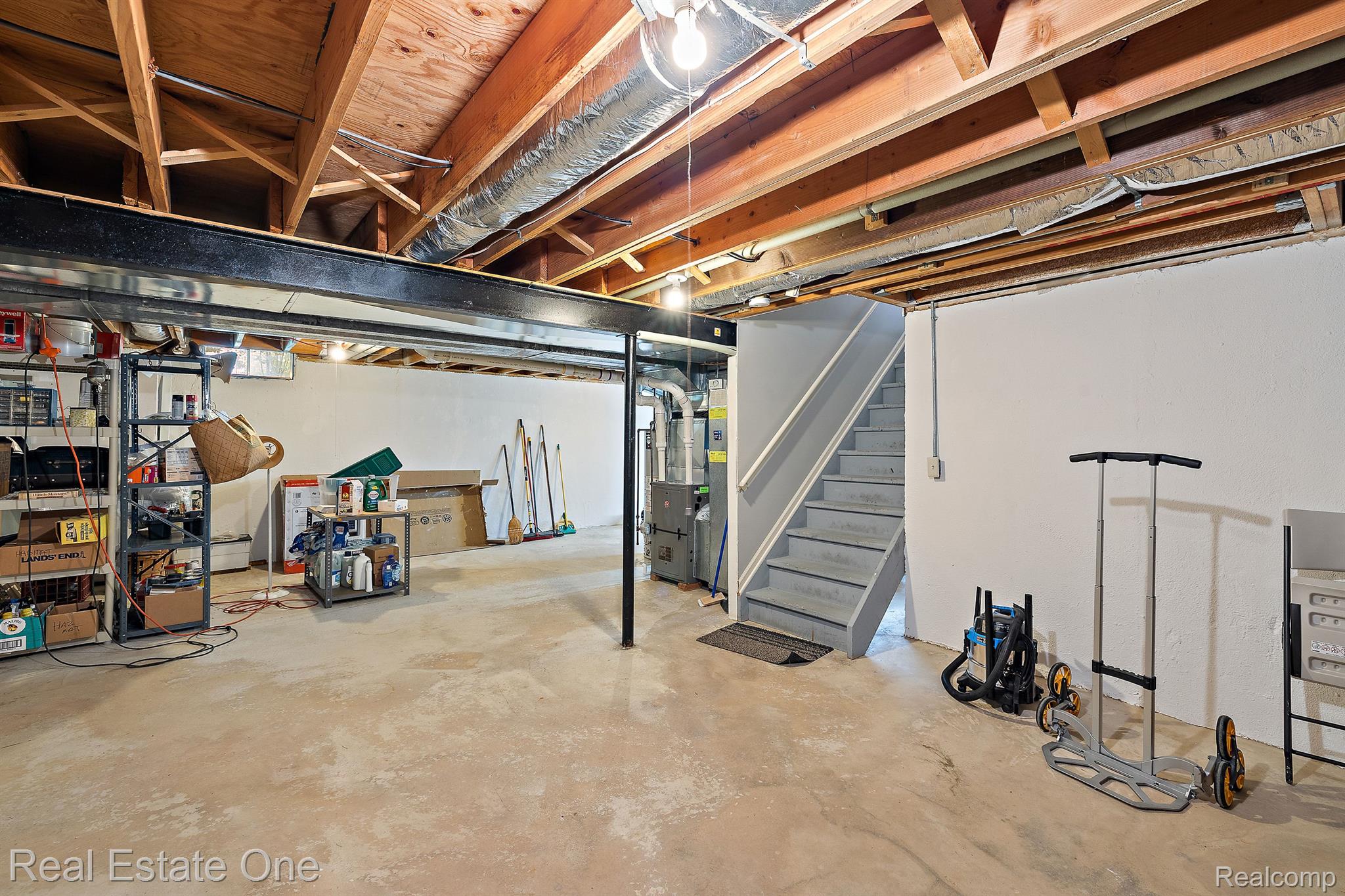 1272 Thames Drive Rochester, MI 48307 - Photo 28 of 37 Gallery Image 28