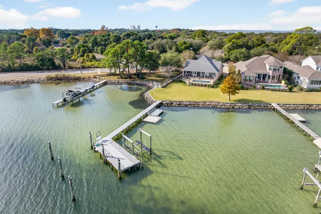 $3,049,900 | 901 Peacock's Point Drive, Destin, FL 32541