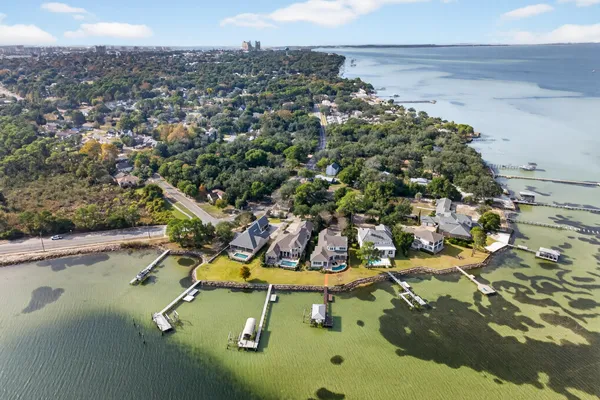 $3,049,900 | 901 Peacock's Point Drive, Destin, FL 32541
