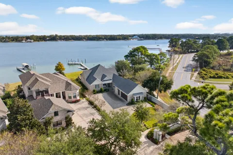 $3,049,900 | 901 Peacock's Point Drive, Destin, FL 32541