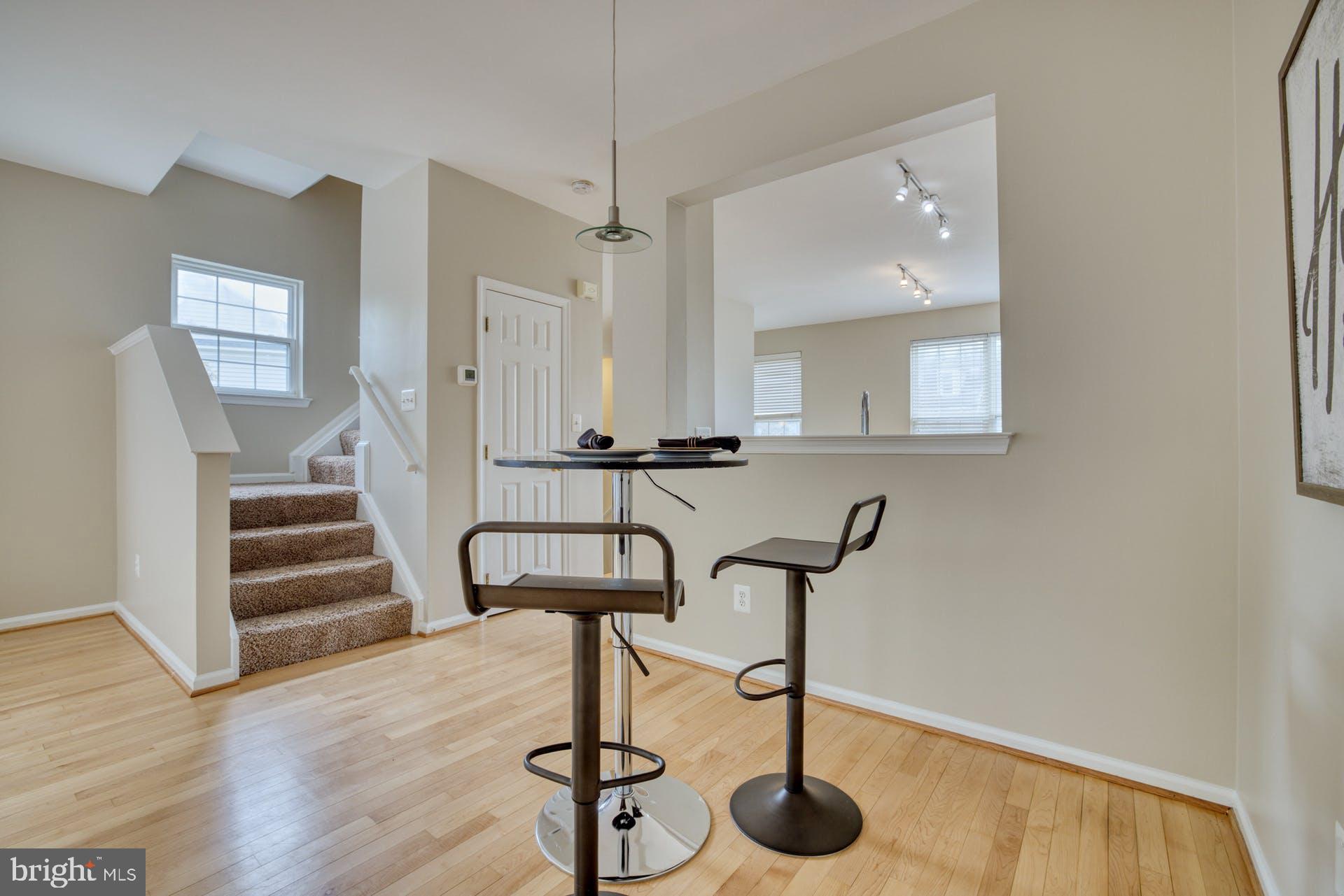 11482 Heritage Commons Way Reston, VA 20194 - Photo 16 of 32 Dining Area