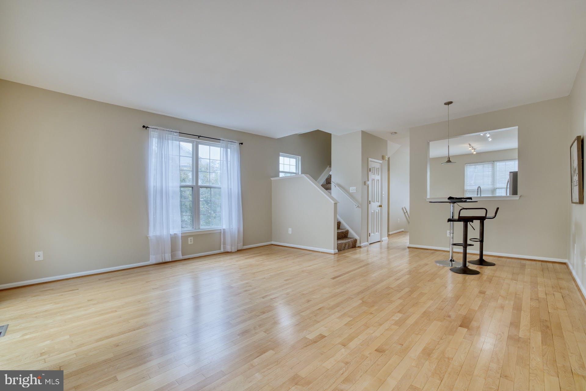 11482 Heritage Commons Way Reston, VA 20194 - Photo 19 of 32