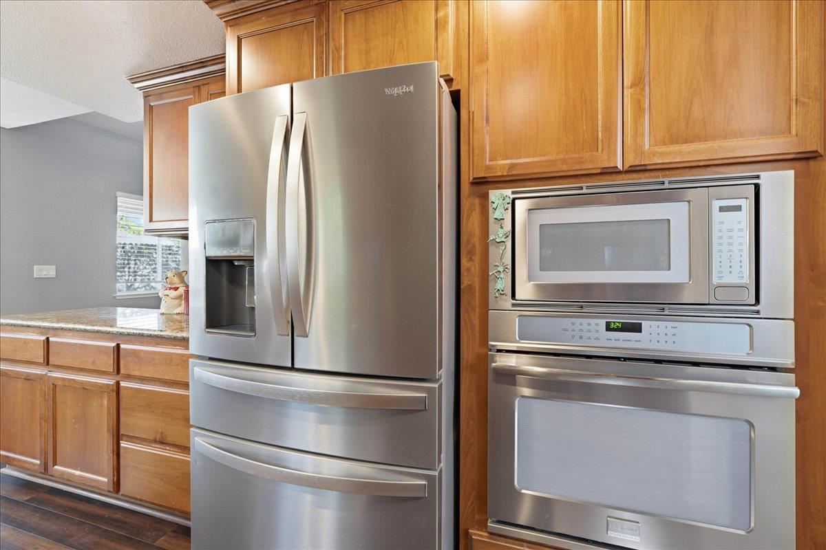 4072 Alex Lane Carmichael, CA 95608 - Photo 16 of 35