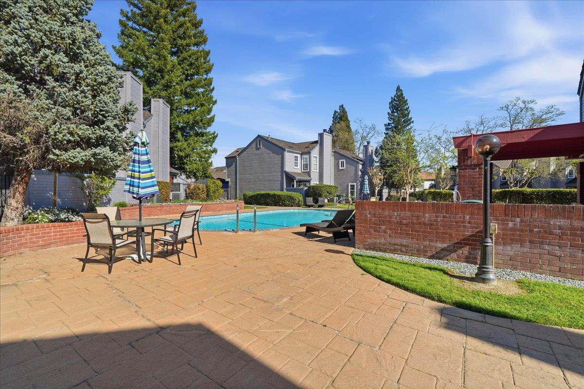 4072 Alex Lane Carmichael, CA 95608 - Photo 31 of 35