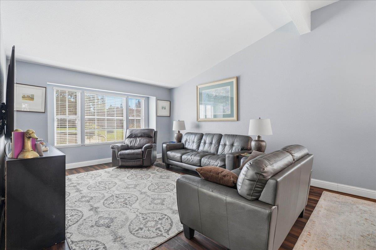 4072 Alex Lane Carmichael, CA 95608 - Photo 5 of 35