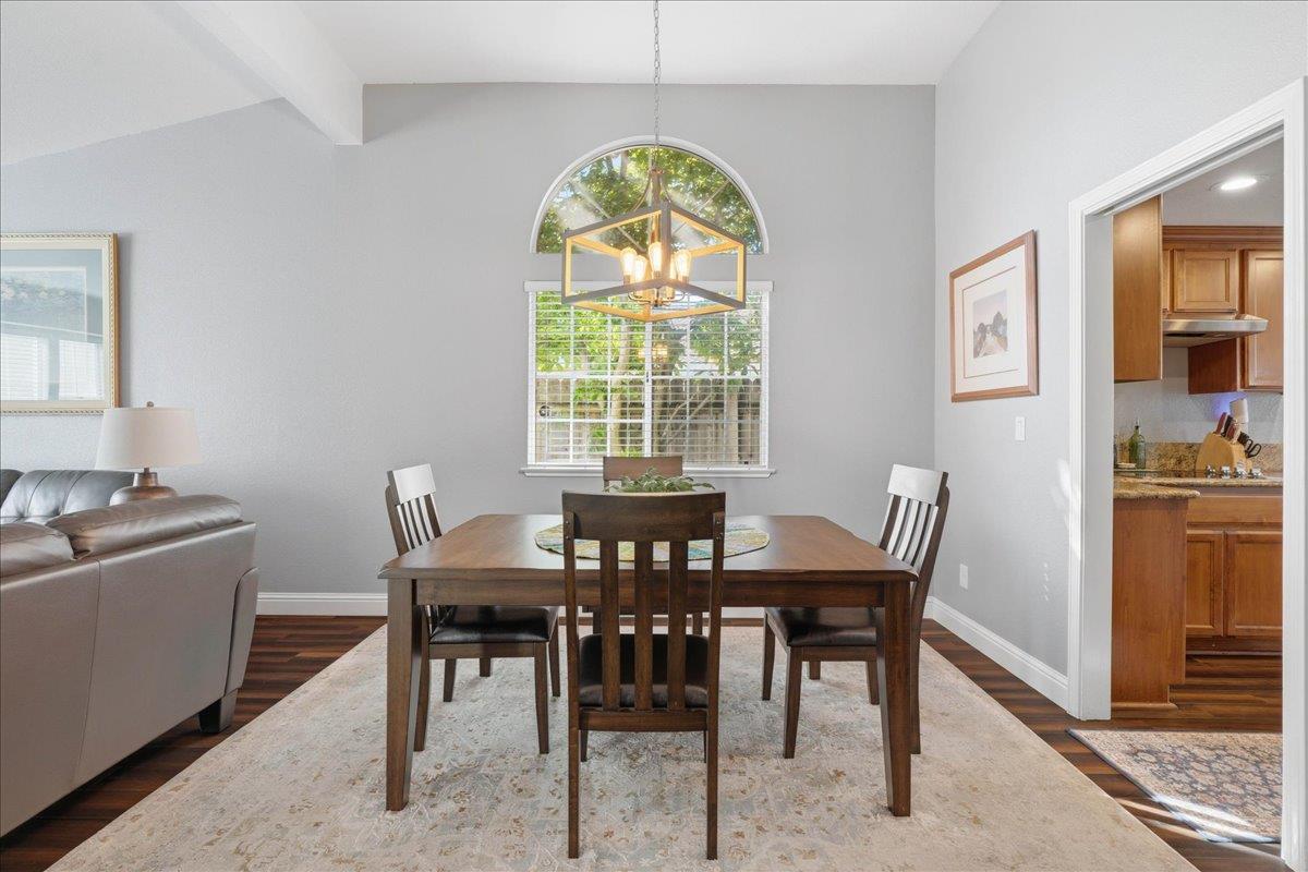 4072 Alex Lane Carmichael, CA 95608 - Photo 8 of 35