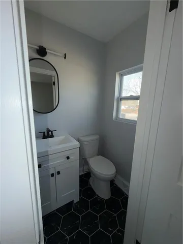 $245,000 | 7507 East 76th Street, Kansas City, MO 64138