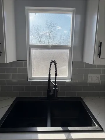 $245,000 | 7507 East 76th Street, Kansas City, MO 64138