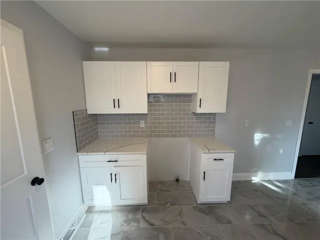 $245,000 | 7507 East 76th Street, Kansas City, MO 64138