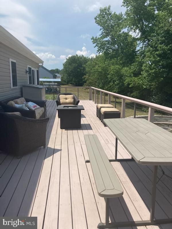 375 Perkintown Road Pedricktown, NJ 08067 - Photo 10 of 29 12 X 50 deck w/trex water collection system