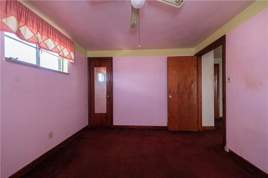 939 Delevan Street Pittsburgh, PA 15217 - Photo 20 of 36 a view of an empty room