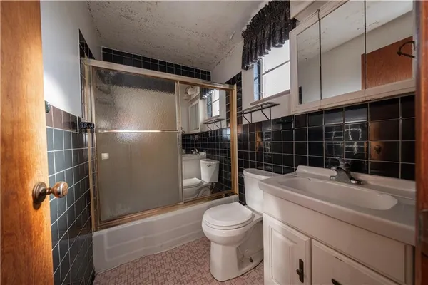 a view of a room with a small space
