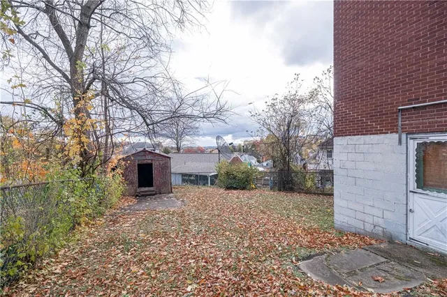 $199,999 | 939 Delevan Street, Pittsburgh, PA 15217