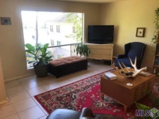 $1,200 | 561 East State Street, Unit 6, Baton Rouge, LA 70802