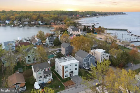 $1,215,000 | 1422 Howard Road, Annapolis, MD 21403
