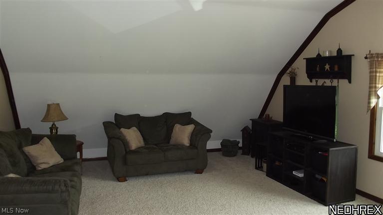 25807 Quaker Church Road East Rochester, OH 44625 - Photo 6 of 25 Gallery Image 6