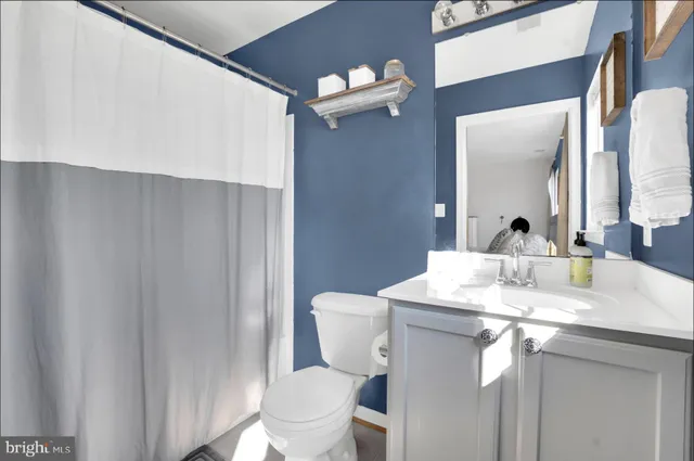 $599,999 | 25336 Sweetness Terrace, Aldie, VA 20105