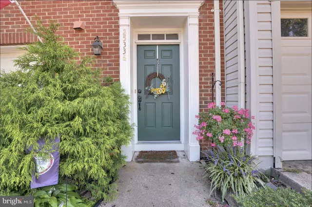 $599,999 | 25336 Sweetness Terrace, Aldie, VA 20105