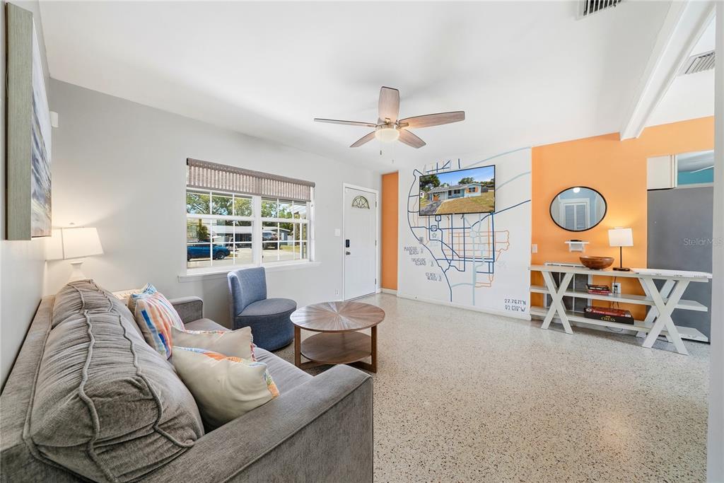 10437 52nd Avenue North St. Petersburg, FL 33708 - Photo 31 of 36