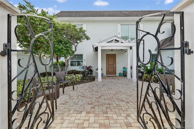 a view of an entryway with staircase