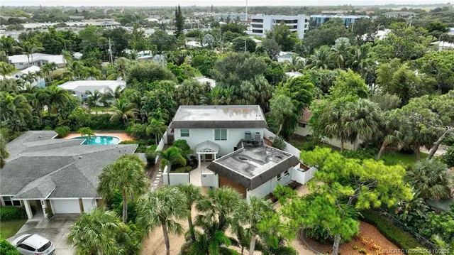 $875,000 | 80 Southeast St Lucie Boulevard, Stuart, FL 34996