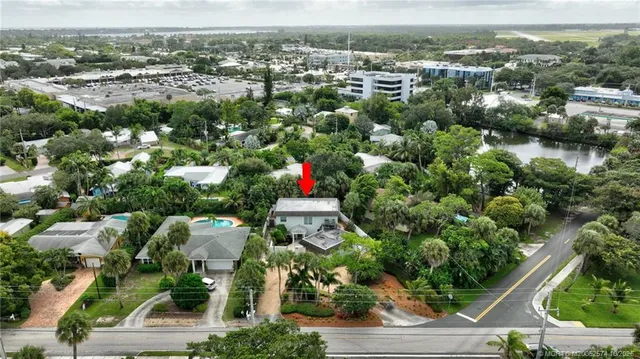 $875,000 | 80 Southeast St Lucie Boulevard, Stuart, FL 34996