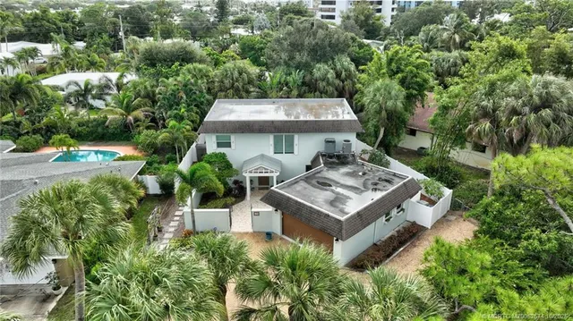 $875,000 | 80 Southeast St Lucie Boulevard, Stuart, FL 34996