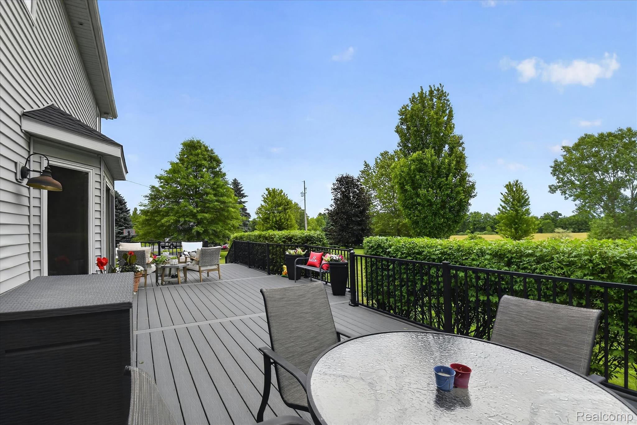 7040 McGuire Road Fenton, MI 48430 - Photo 32 of 43 45-7040-McGuire-Rd-Fenton-WindowStill.jpg