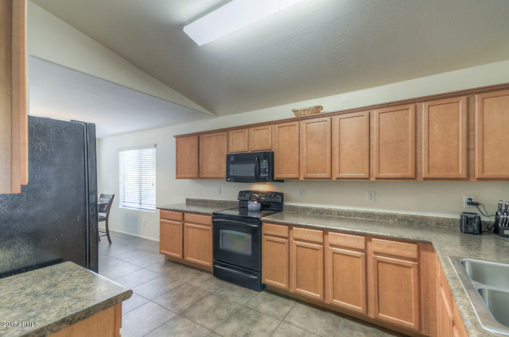 4665 West Carson Road Laveen, AZ 85339 - Photo 9 of 35 7 - Kitchen (6)-SMALL