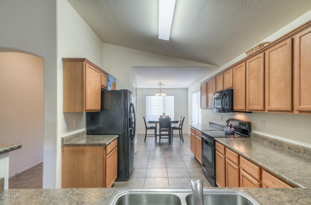4665 West Carson Road Laveen, AZ 85339 - Photo 10 of 35 8 -Kitchen (7)-SMALL
