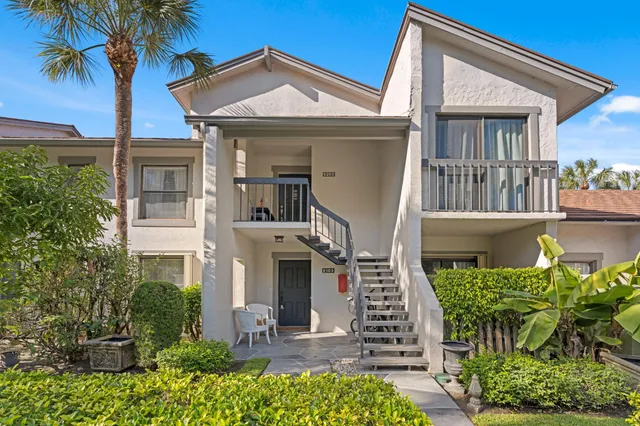 $675,000 | 11397 Pond View Drive, Unit E203, Wellington, FL 33414
