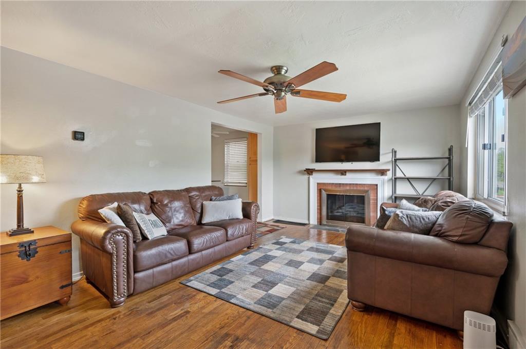 5196 Grove Road Whitehall, PA 15236 - Photo 5 of 18 Gallery Image 5